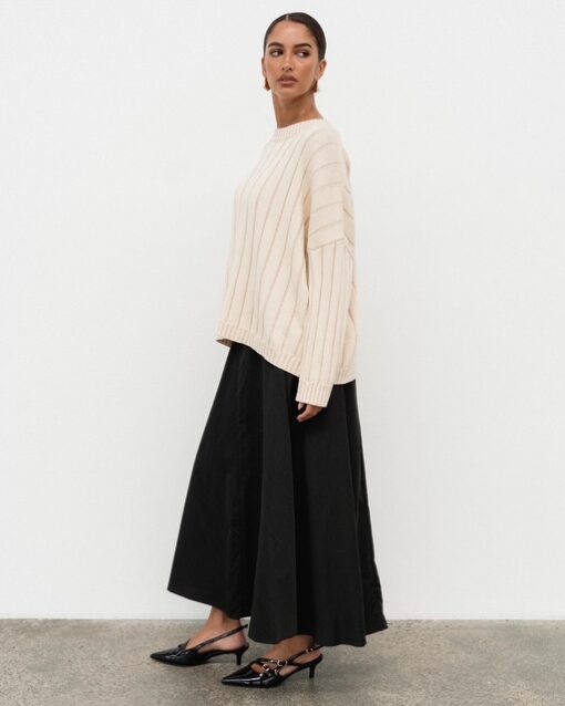 Lila Knit Cream - Image 3